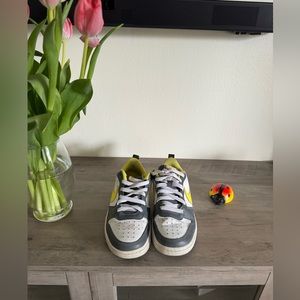 Nike shoes